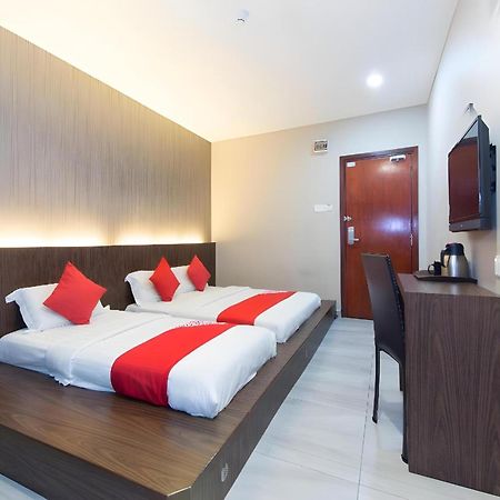 Kampong Batu Belah Super Oyo 340 Comfort Hotel מראה חיצוני תמונה