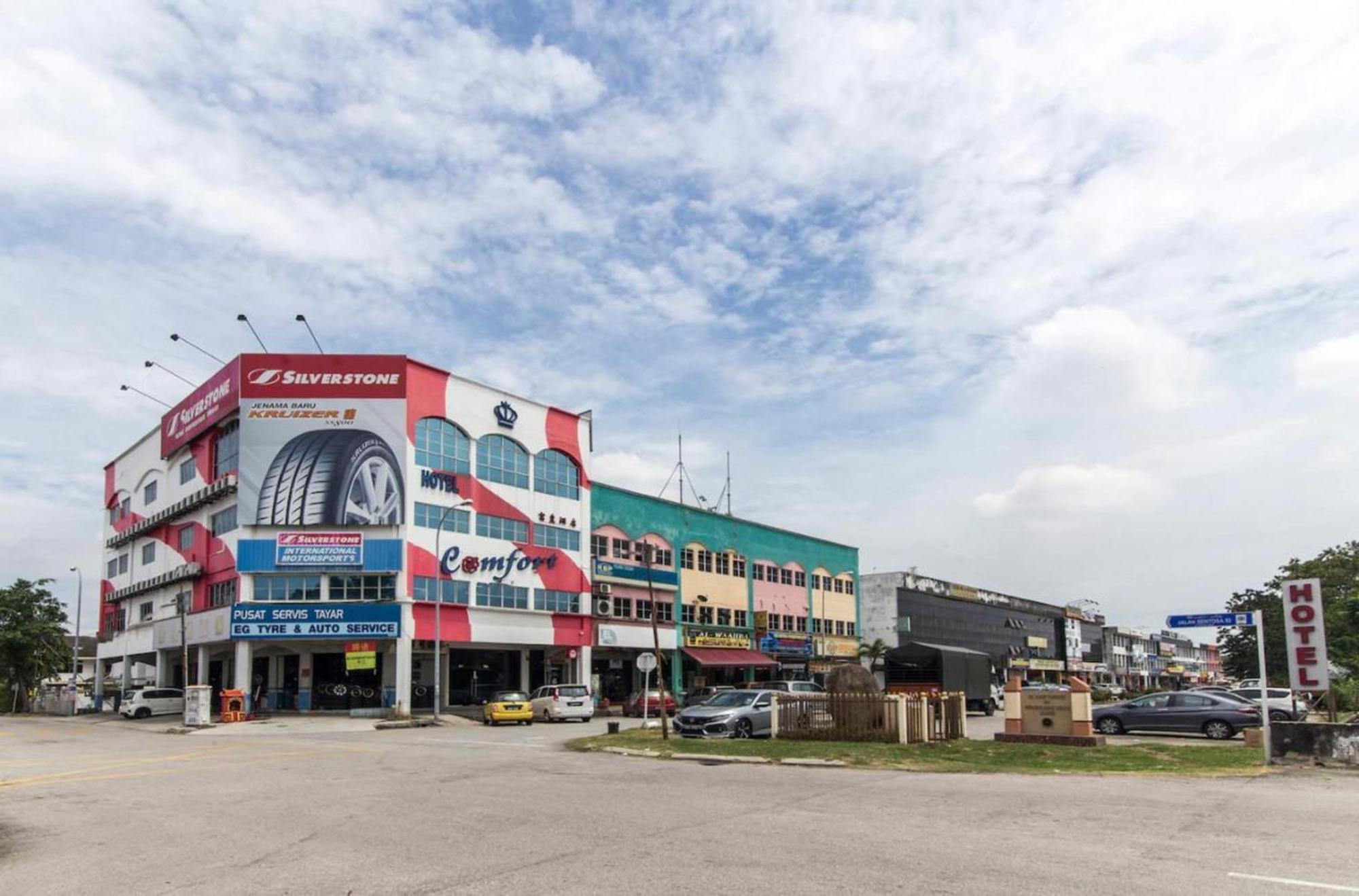 Kampong Batu Belah Super Oyo 340 Comfort Hotel מראה חיצוני תמונה